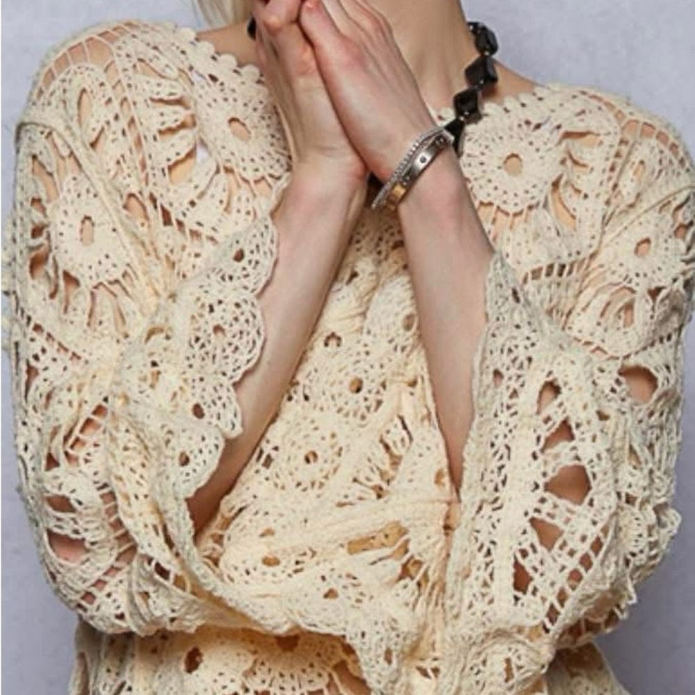 POL ONE SIZE  Cream Crochet Lace Top